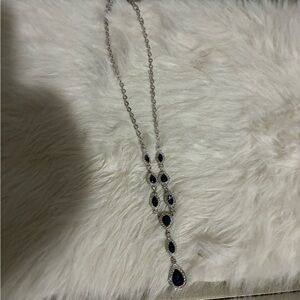 Elegant Silver and Black Teardrop Necklace